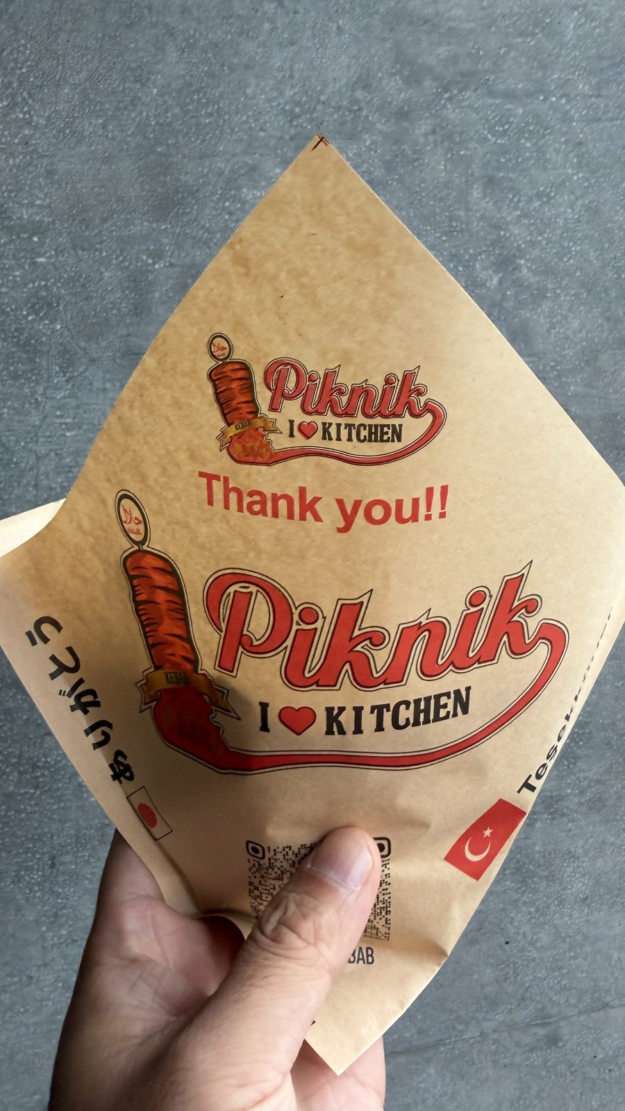 高田馬場のキッチンカー PIKNIK KEBAB