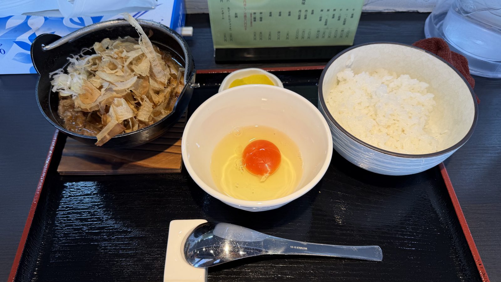 肉吸い、卵かけご飯 豊田屋